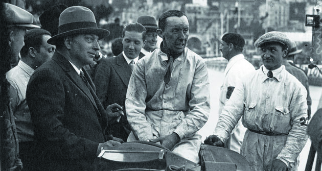V roce 1930 zvítězil René Dreyfus jako soukromník v Grand Prix Monaco, když pobil celý tovární tým Bugatti v čele s Williamsem a Chironem.