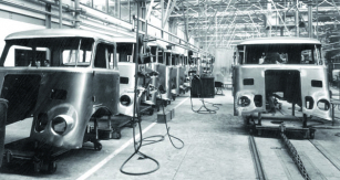 Vhled do továrny DAF v padesátých letech minulého století.