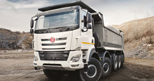 Tatra Phoenix 10x6 pro nizozemského dealera Loven Trucks