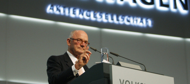 Prof. Dr. Ferdinand Piech, geniální konstruktér, vizionář, megastar automobilového průmyslu, kterého se téměř všichni báli, 17.4.1937 - 25.8.2019. Prof. Dr. Ferdinand Piech, geniální konstruktér, vizionář, megastar automobilového průmyslu, kterého se téměř všichni báli, 17.4.1937 - 25.8.2019.