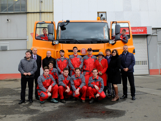 Projekt "Tatra do škol" odstartoval v loňském roce, letos započne jeho již druhý ročník. Projekt "Tatra do škol" odstartoval v loňském roce, letos započne jeho již druhý ročník.