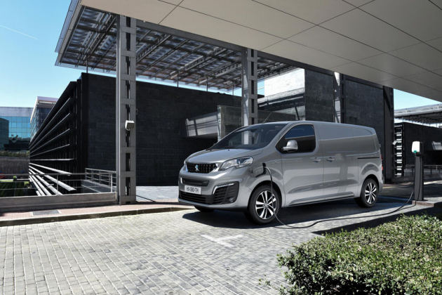 Peugeot rozšiřuje nabídkovou paletu svých elektromobilů. Peugeot rozšiřuje nabídkovou paletu svých elektromobilů.