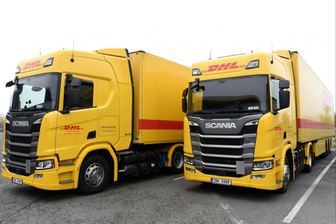 DHL nasazuje do provozu kamiony na stlačený zemní plyn.