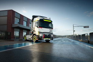 Renault Trucks T 01 Racing 