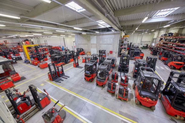 Linde Material Handling ve Velkých Bílovicích u Brna Linde Material Handling ve Velkých Bílovicích u Brna