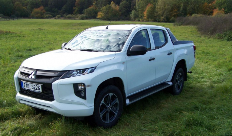 Mitsubishi L200 Double Cab šesté generace 