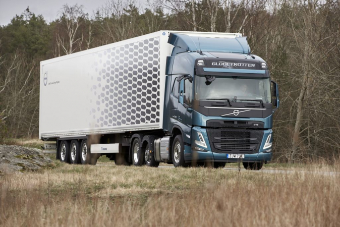 Modernizované Volvo FH poznáte hlavně podle změn na budce