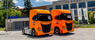 Iveco S-WAY pro Honda Repsol Team. 