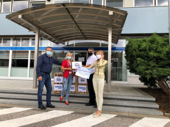 Iveco Czech Republic rozdělila stovky tisíc korun organizacím zasaženým covid-19 Iveco Czech Republic rozdělila stovky tisíc korun organizacím zasaženým covid-19