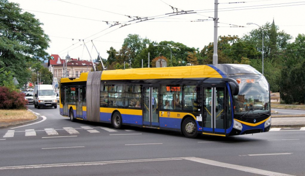 Kloubový trolejbus Škoda 33Tr