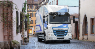 DAF LF Electric představuje plně elektrické rozvážkové vozidlo pro městské aplikace s dojezdem nejméně až 280 „kilometrů s nulovými emisemi“.