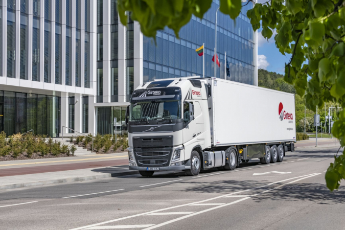 Volvo Trucks dodá 2000 nákladních vozidel společnosti Girteka Logistics.