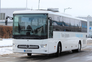 Testování nového modelu Mercedes-Benz Intouro 