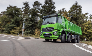 Mercedes-Benz Arocs je extrémně robustní vozidlo pro obzvláště náročné aplikace.