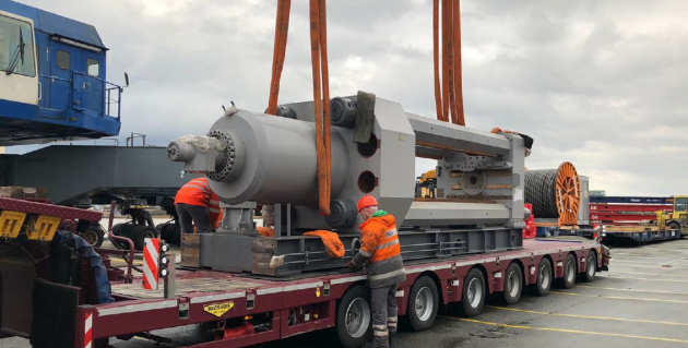 Transport hydraulického lisu z Číny Transport hydraulického lisu z Číny