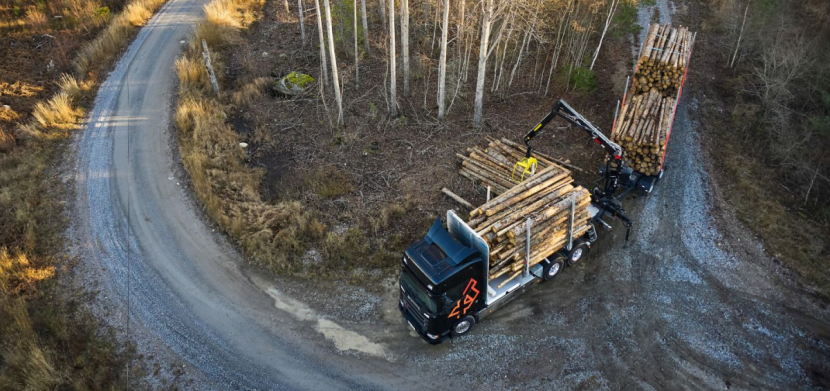 Společnost Scania představuje RB662 jako zvedací a odpojitelnou tandemovou nápravu. 