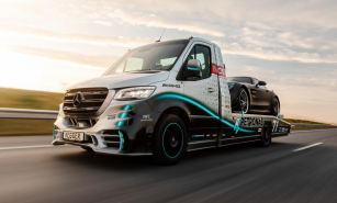 Mercedes-Benz Sprinter 319 Petronas Edition