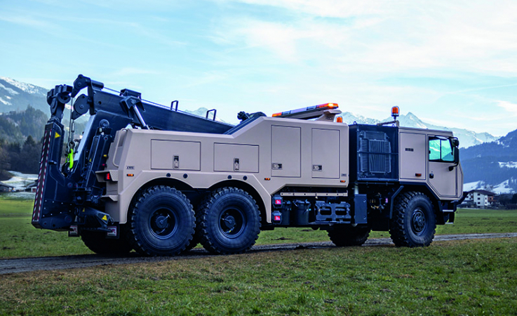 Vyprošťovací a odsunový automobil Bison na podvozku TATRA FORCE