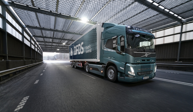 Dopravní společnost DFDS navyšuje svou rekordní objednávku o dalších 25 elektrických nákladních vozidel Volvo. 