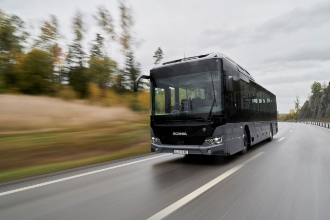 Scania představuje zcela nový autobus Interlink