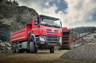 tatra-phoenix-euro6-6x6-3-way-tipper-01.jpg