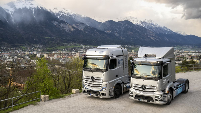 Mercedes-Benz GenH2 Truck a eActros 300