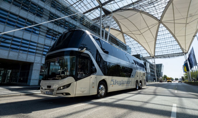Neoplan Skyliner